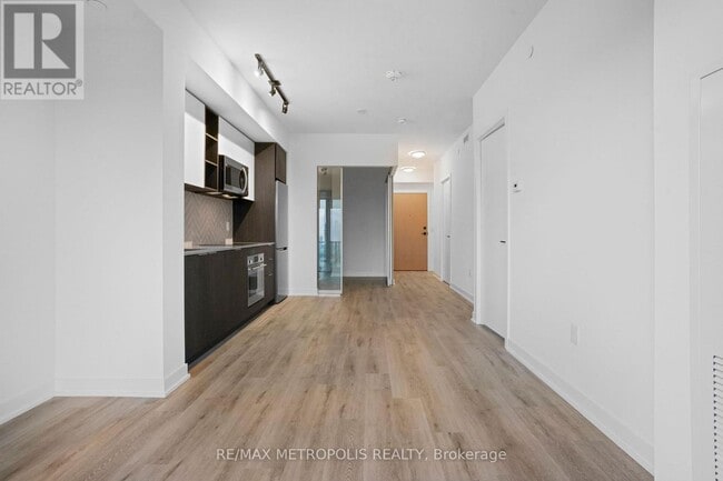 Building Photo - 36 Zorra St