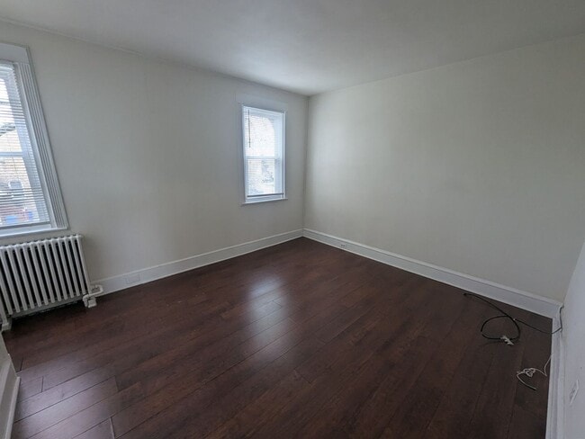 Building Photo - Front Porch Row - Overbrook Park