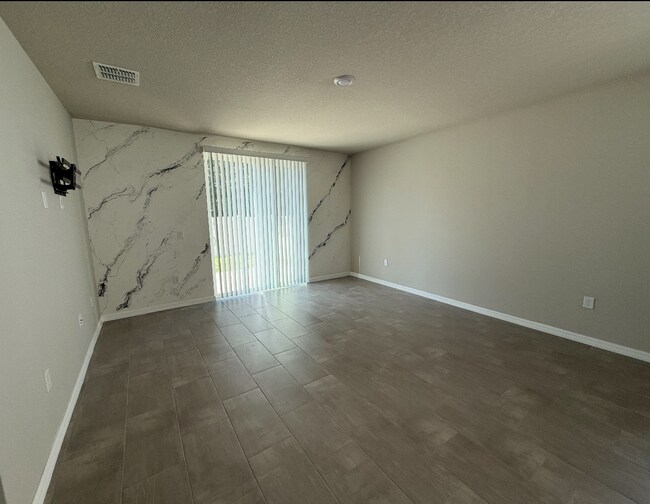 Building Photo - 1816 Carnostie Rd