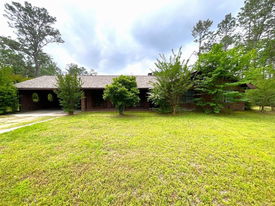 Primary Photo - 323 McReynolds Cir