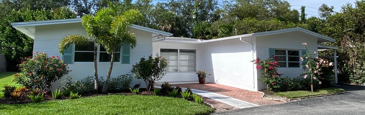 Primary Photo - 1147 Milano Dr