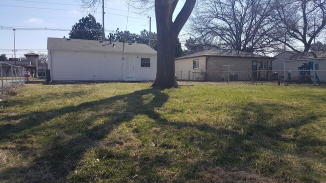 Building Photo - 1321 N 56th St