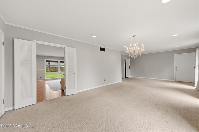 Building Photo - 308 Brentwood Blvd