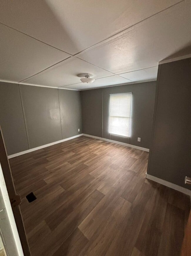 Building Photo - 114 Yarbro Rd