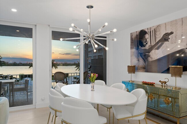 Building Photo - 2784 S Ocean Blvd