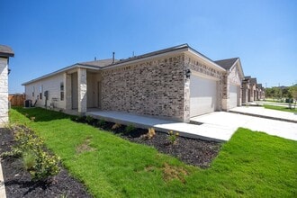 Building Photo - 5510 Cibolo Pass