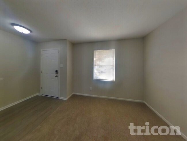 Foto del edificio - 2934 Ludwig Dr