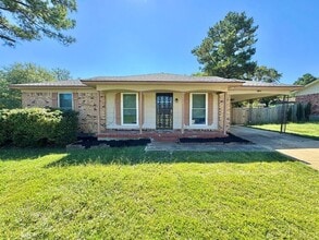 Building Photo - 1185 Deer Trail Ln