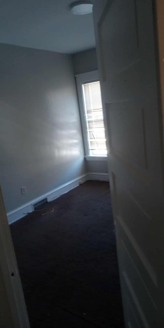 Foto del edificio - 9703 Denison Ave