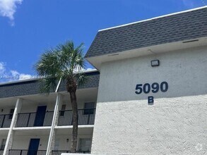 Building Photo - 5090 SW 64th Ave
