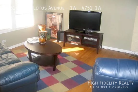 Building Photo - 4752 N Lotus Ave