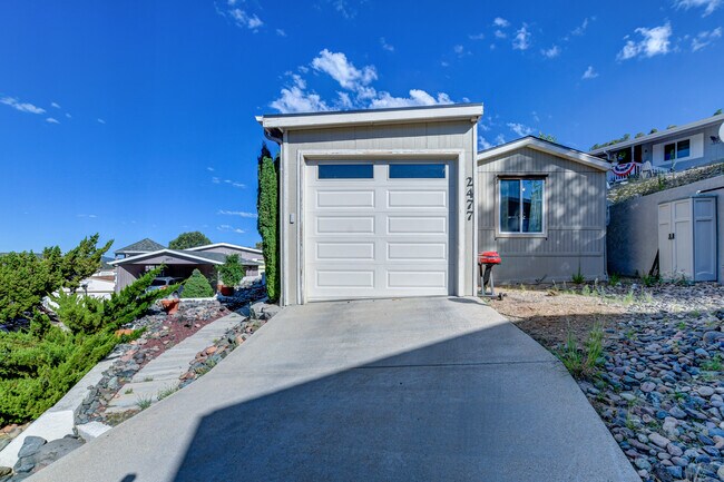 Building Photo - 2477 River Trail Rd