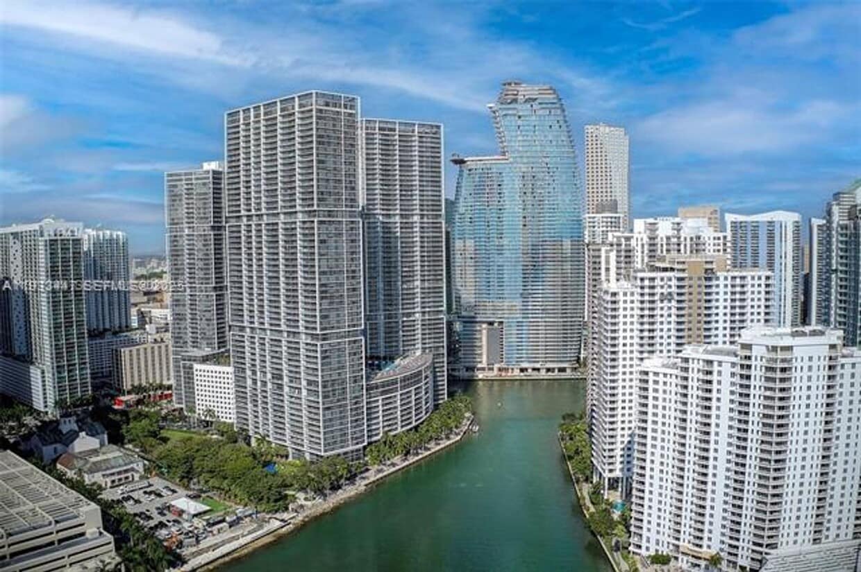 Photo - 495 Brickell Ave unit 2103 (A11933447)