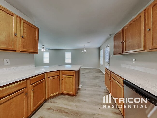 Foto del edificio - 7711 Cypress Edge Dr