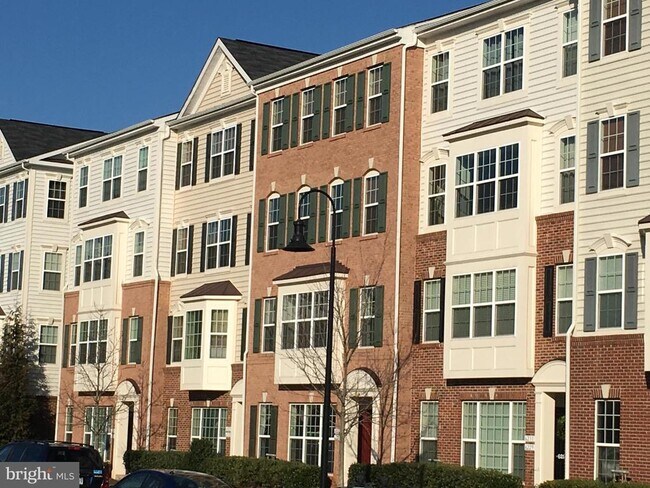 Foto del edificio - 6225 Aster Haven Cir