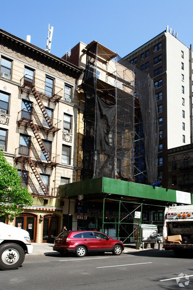 Building Photo - 574 Amsterdam Ave