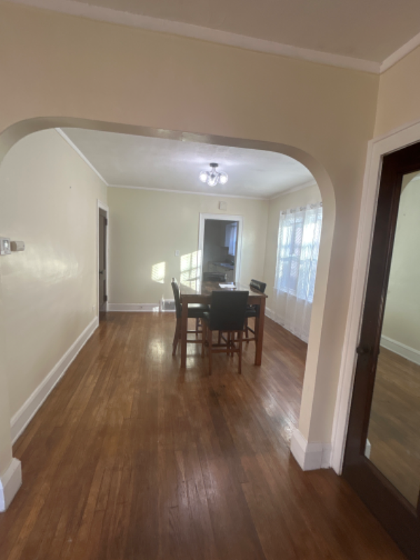 Building Photo - 1561 Bunts Rd