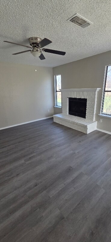 Foto del edificio - 2710 Willow Springs Rd