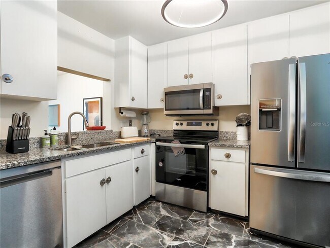 Foto del edificio - 322 Timber Lake Dr