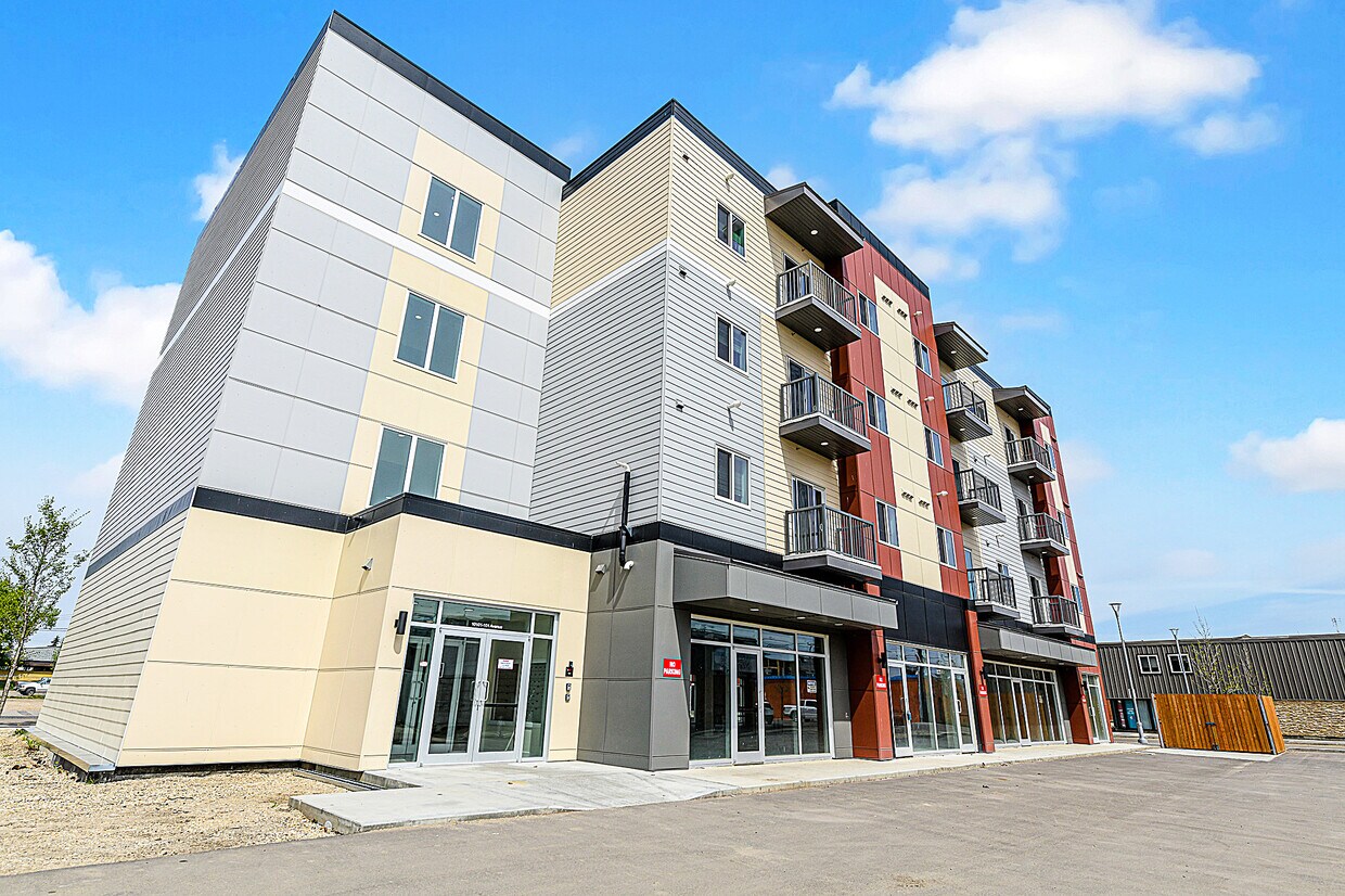 Primary Photo - 10101-10101 101 Ave