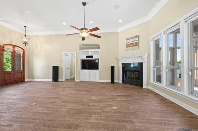 Building Photo - 12066 River Highlands Dr