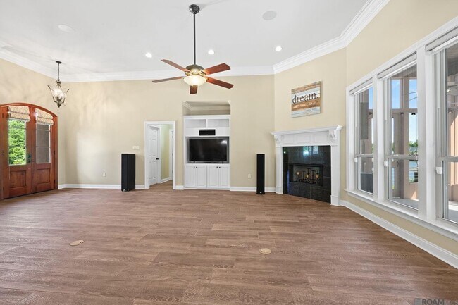 Foto del edificio - 12066 River Highlands Dr