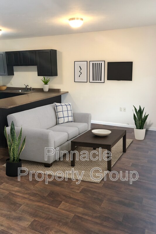 Foto del edificio - 7209 Maple Valley Rd