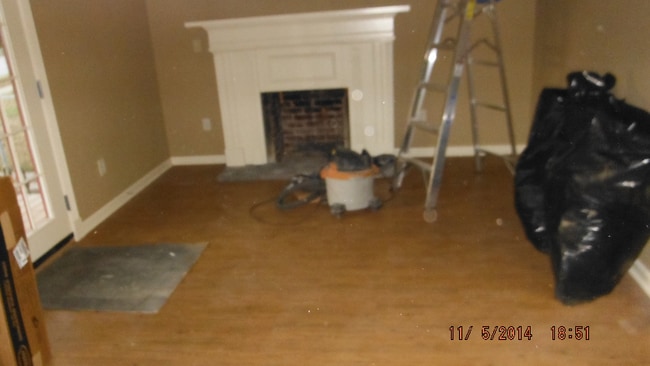 Building Photo - 709 S Olympia Ave