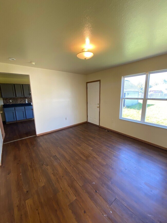 Foto del edificio - 3045 N Ontario St