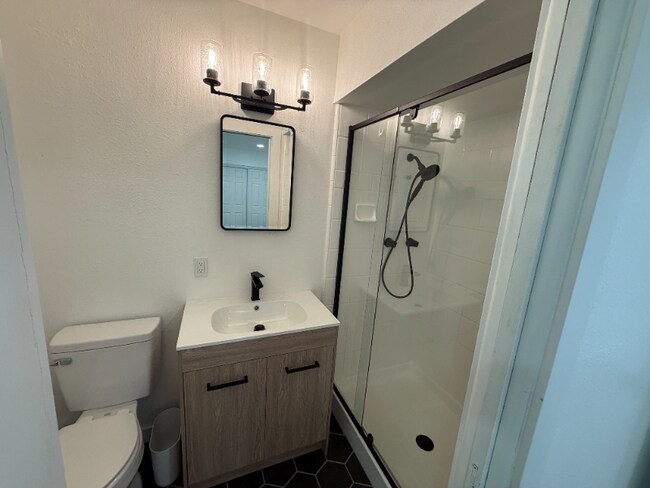 Foto del edificio - 4552 Alta Mesa Dr