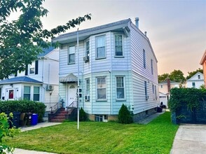 Building Photo - 119-21 9th Ave