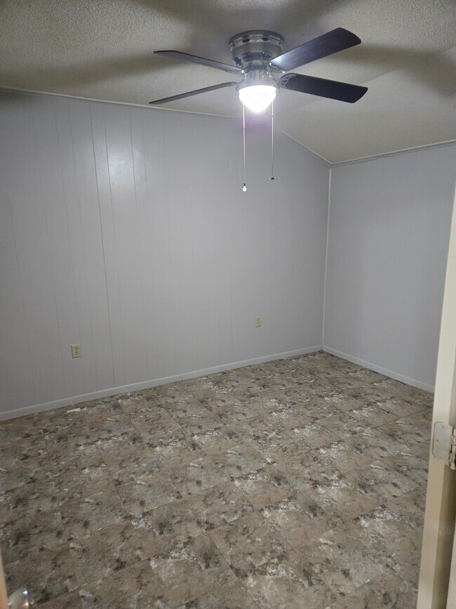 Building Photo - 3021 Wenz Ave