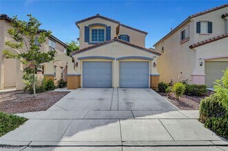 Building Photo - 2431 Lilac Cove St