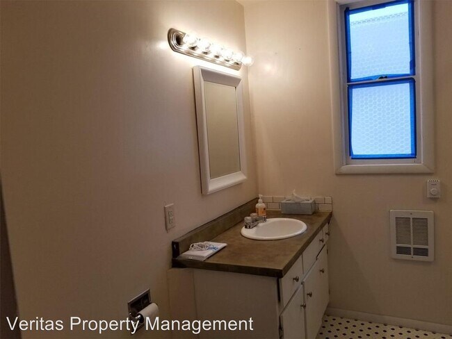 Foto del edificio - 2 br, 1 bath House - 735 S 4TH ST W