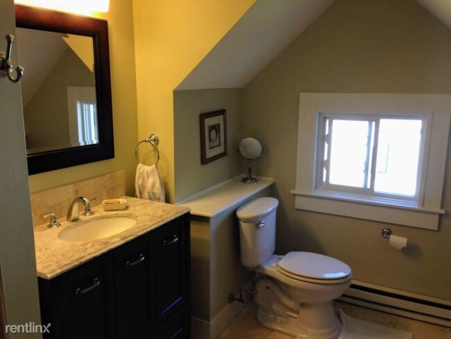 Foto del edificio - 3 br, 2 bath Apartment - 49 S Main St