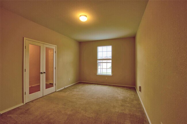 Building Photo - 141 Marcheeta Way
