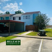 Building Photo - 23 Larkspur Ln