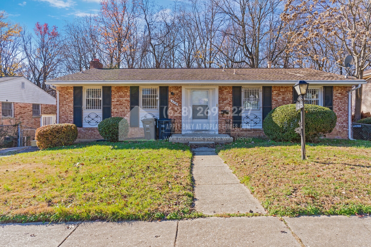 Primary Photo - 4215 19th Ave