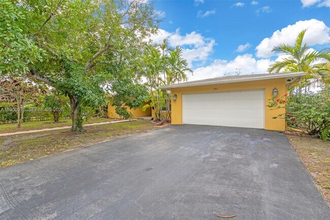 Foto del edificio - 781 NW 66th Ave