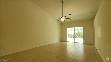 Building Photo - 3208 SW 17th Pl