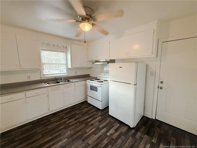 Building Photo - 4216 Rosehill Rd