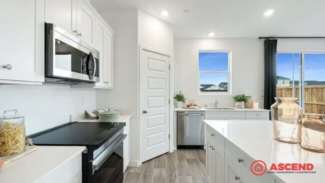 Foto del edificio - 3125 Riverwood Pk Dr