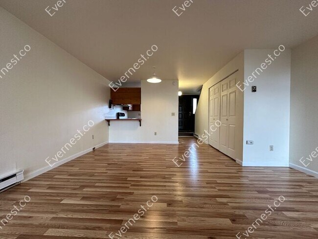 Building Photo - 4865 W Moorhead Cir