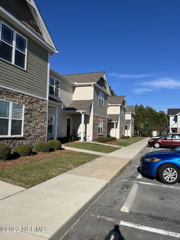 4109 Kittrell Farms Dr, Greenville, NC 27858 Townhouse for Rent in Greenville, NC