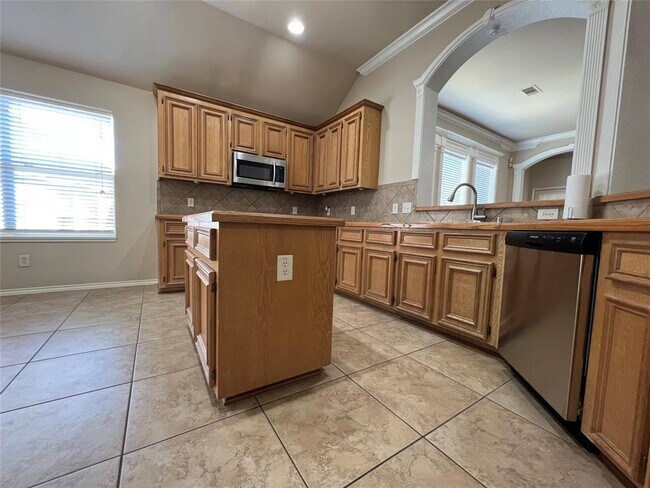 Building Photo - 20234 W Lakebridge Ln