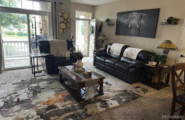 Foto del edificio - 10818 Cimarron St