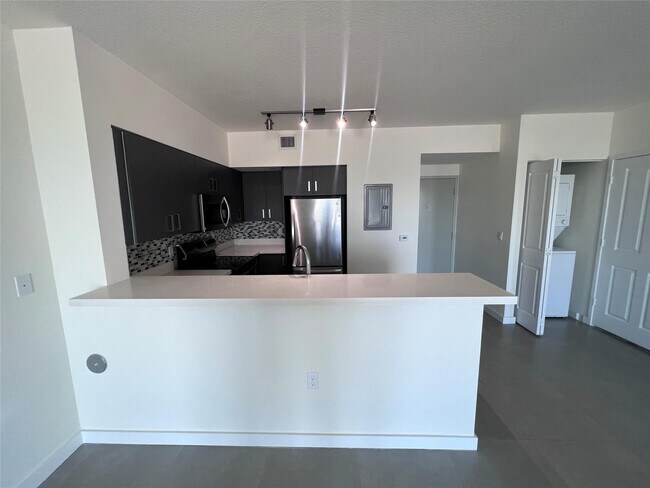 Foto del edificio - 729 Northwest Dr