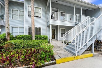 Building Photo - 1933 Courtyard Way