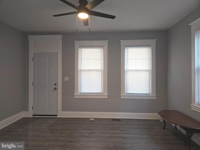 Building Photo - 2911 Markley Ave