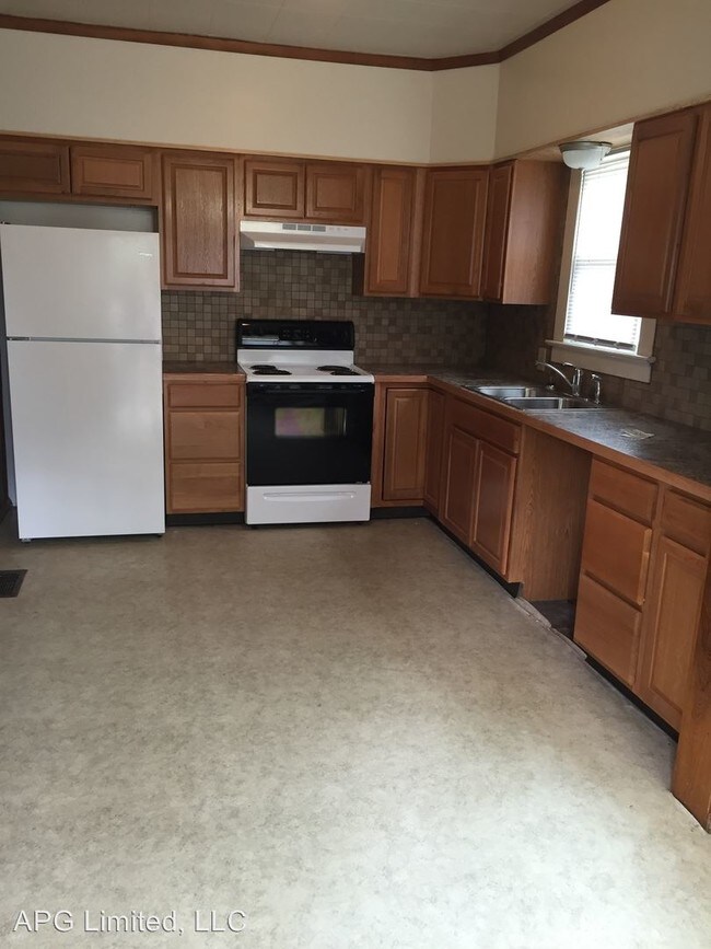 Building Photo - 415 E Cape Rock Dr